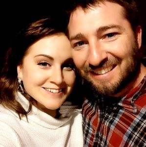 Meet your Posher, Alicia